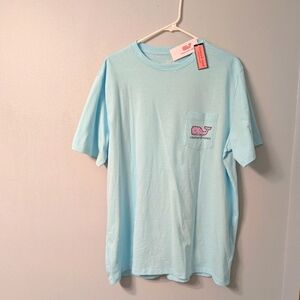SOLD-NWT Vineyard Vines Vintage Starfish Whale Island Paradise Tee, Large